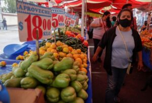 FOTO DE ARCHIVO: Inflación latinoamericana anuncia más "medicación monetaria" en el futuro