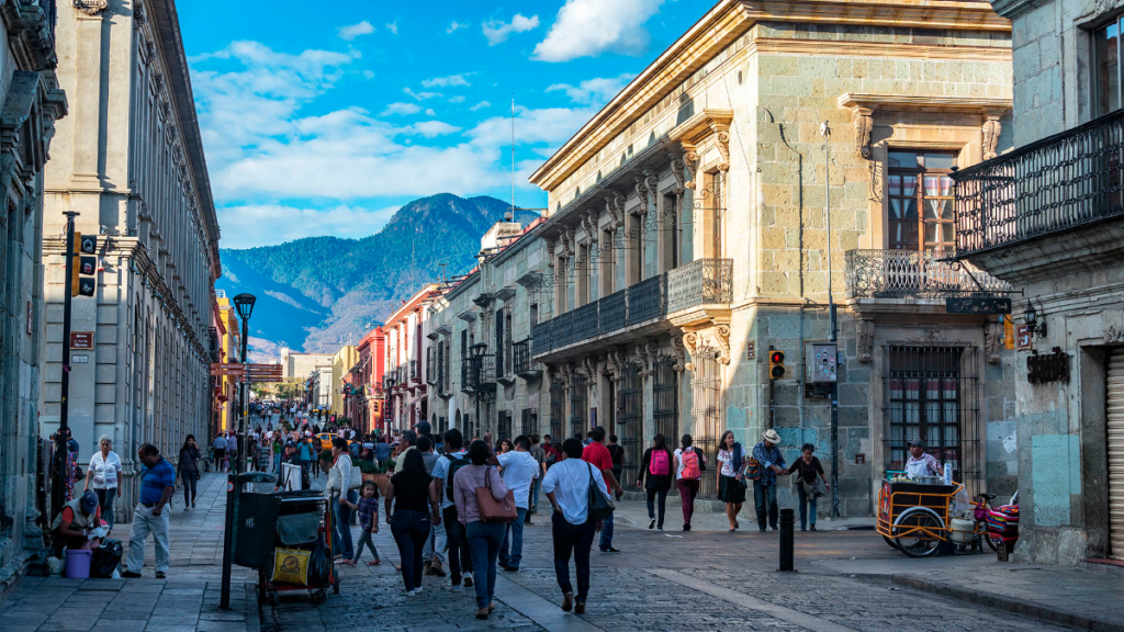 oaxaca_centro_shutterstock.png_554688468 (1)