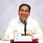 Eduardo Ramírez Aguilar busca erradicar las peleas de gallos y carreras de caballos en Chiapas