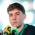 Valentín Gauthier sigue concentrado en León a pesar de rumores sobre su salida: «No hay nada oficial»