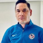 Hospitalizan de emergencia a Moisés Muñoz por dolor abdominal