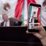 Ricardo Monreal toma protesta a jóvenes legisladores y llama a ejercer la política con responsabilidad