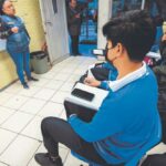 Regulan 11 estados el uso de celulares en las aulas para reducir distracciones